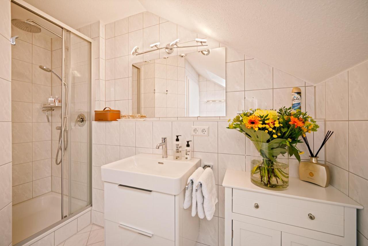 Wohlfuehl-Apartment Irisbluete Mit Privatstrand FDH Extérieur photo